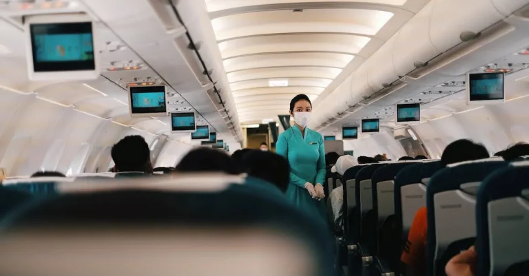 How To Become A Flight Attendant In New York