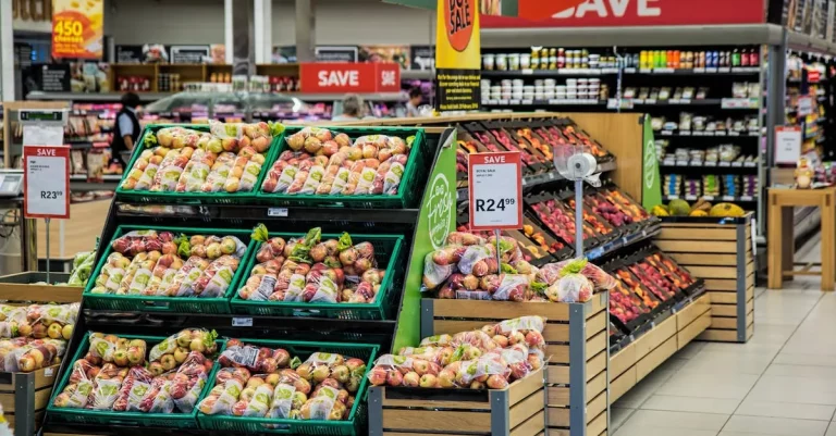 24 Hour Grocery Stores In Los Angeles: Staying Stocked Around The Clock