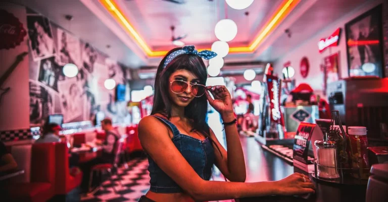 Can A Minor Sit At A Bar In Texas?