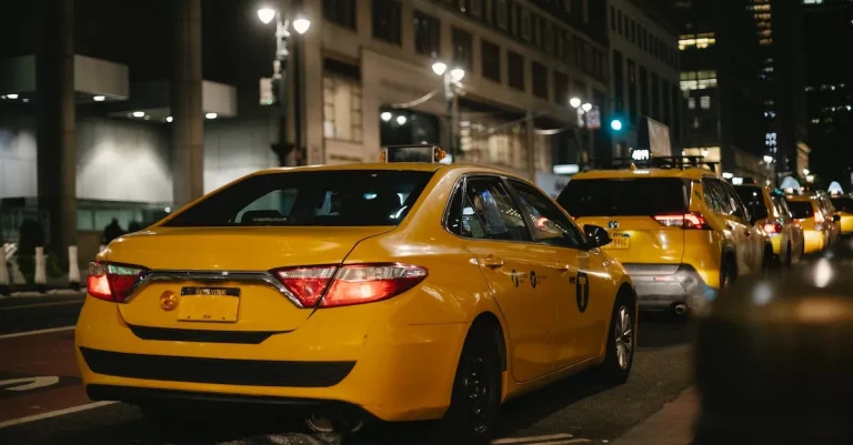How To Call A Yellow Cab In New York City: Contact Information And Booking Tips