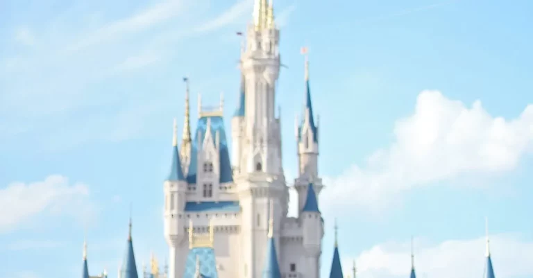 How Many People Does Disney Employ In Florida? A Deep Dive Into The Magic Kingdom’S Workforce