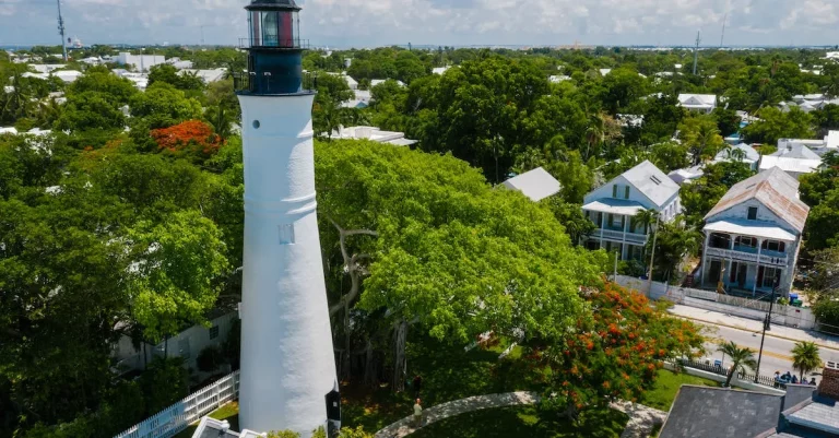 Why Are Roofs So Expensive In Florida?