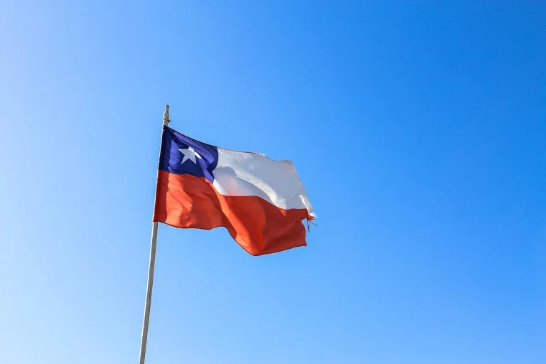 The Flags Of Chile And Texas: Similarities And Differences