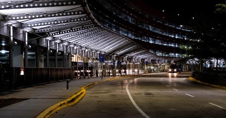 How Far Apart Are Terminals 5 And 1 At Chicago O’Hare Airport?