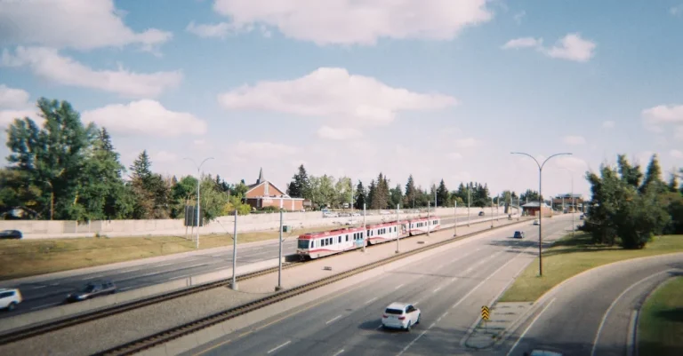 How Far Is It From Canada To New York By Car? A Detailed Drive Overview