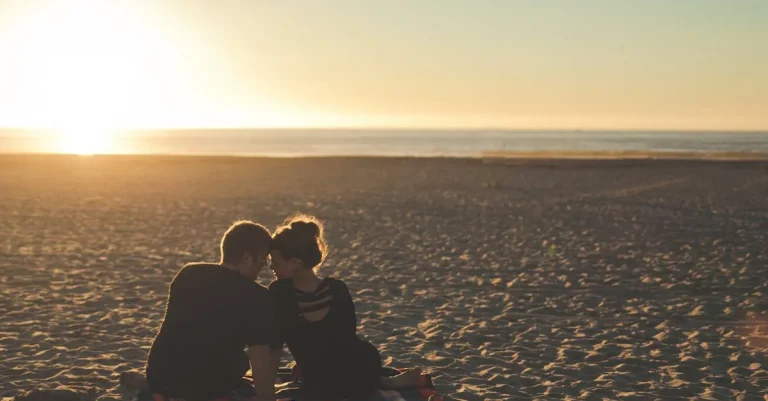 Most Popular Dating Apps In California In 2023