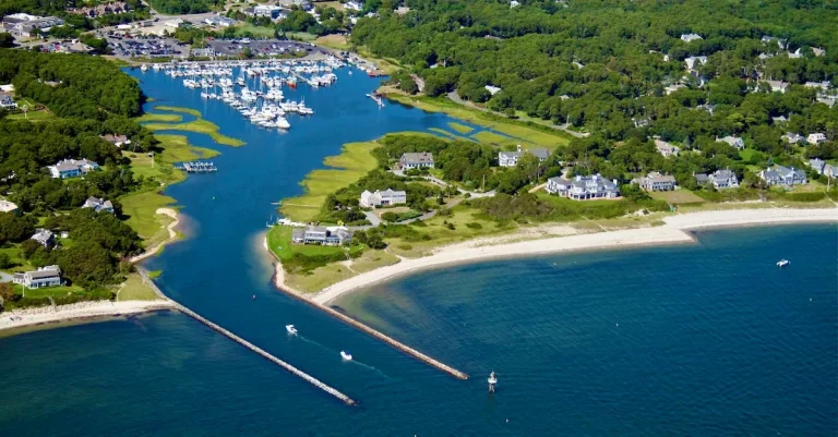 Tracing The New Hampshire-Massachusetts Border: History And Trivia