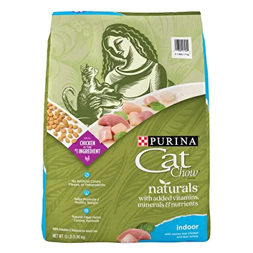 Purina Cat Chow Naturals indoor dry cat food bag