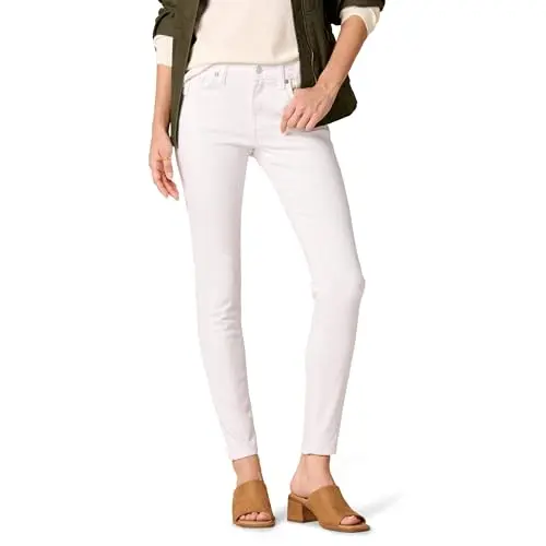 Amazon Essentials Mid-Rise Stretchy Skinny Jeans in white denim