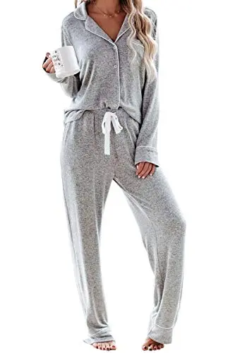 Aamikast women's long sleeve pajama set with classic knit design