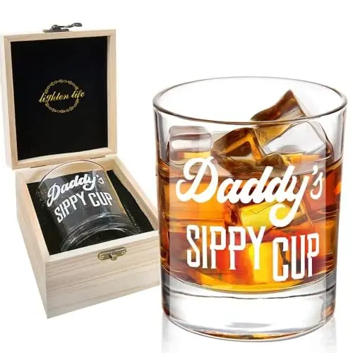 LIGHTEN LIFE Daddy's Sippy Cup Whiskey Glass in premium wooden gift box