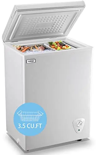 WANAI 3.5 cubic feet compact chest freezer in white with single basket