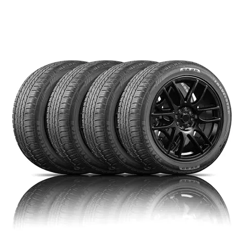 Travelstar UN99 all-season radial passenger car tire with symmetrical tread